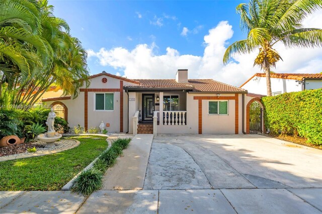 1500 SW 18th St, Miami, FL 33145 - dining space featuring recessed lighting, baseboards, visible vents, and wood finished floors