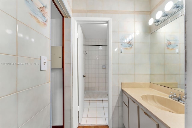 15026 SW 96th Ter, Miami, FL 33196 - full bath featuring vanity, tile walls, and a tile shower