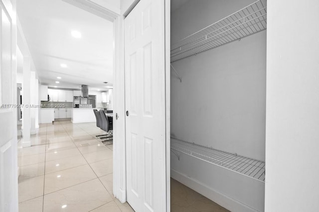 820 W Chaminade Dr, Hollywood, FL 33021 - view of closet