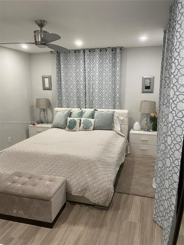 428 N Crescent Dr, Hollywood, FL 33021 - bedroom featuring wood finished floors, a ceiling fan, and recessed lighting