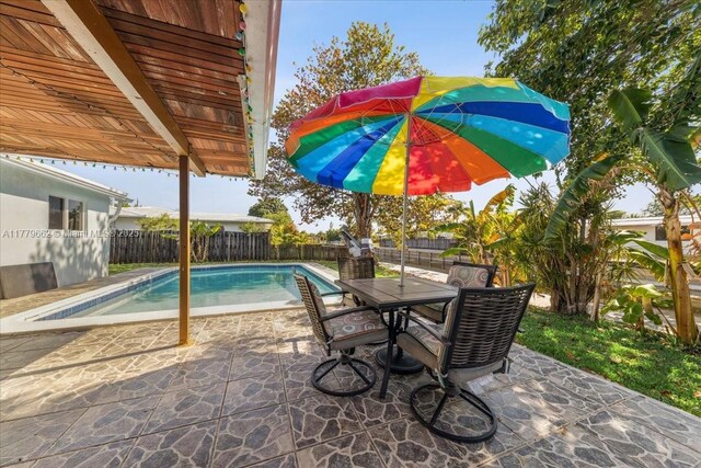 1625 E River Dr, Margate, FL 33063 - view of pool with a patio area and outdoor dining space