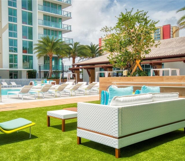 300 Sunny Isles Blvd Unit 4-903, Sunny Isles Beach, FL 33160 - surrounding community featuring a yard