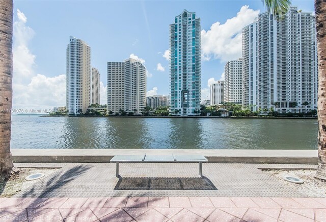 325 S Biscayne Blvd Unit 621, Miami, FL 33131 - photo 60