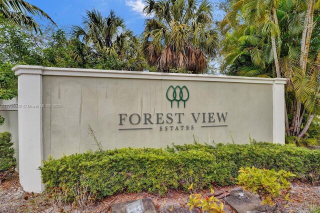 3527 Forest View Cir, Dania Beach, FL 33312 - view of community sign
