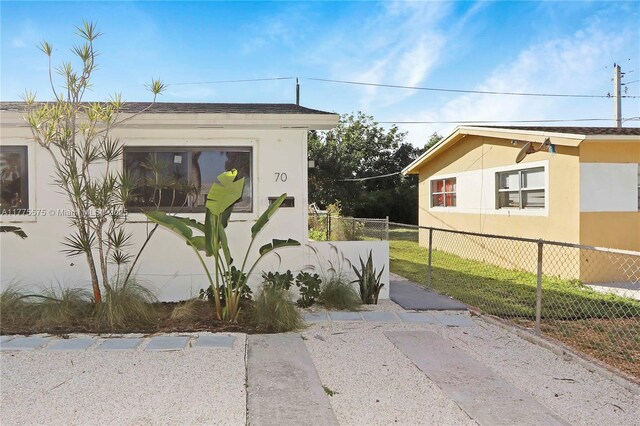 70 NE 186th Ter, Miami, FL 33179 - photo 9