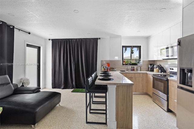 70 NE 186th Ter, Miami, FL 33179 - photo 15