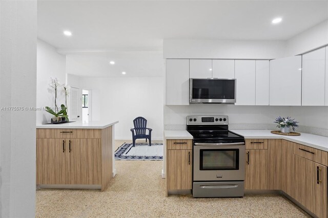 70 NE 186th Ter, Miami, FL 33179 - photo 31