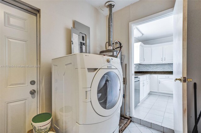 16395 SW 279th St, Homestead, FL 33031 - laundry area featuring washer / clothes dryer, electric panel, and light tile patterned floors