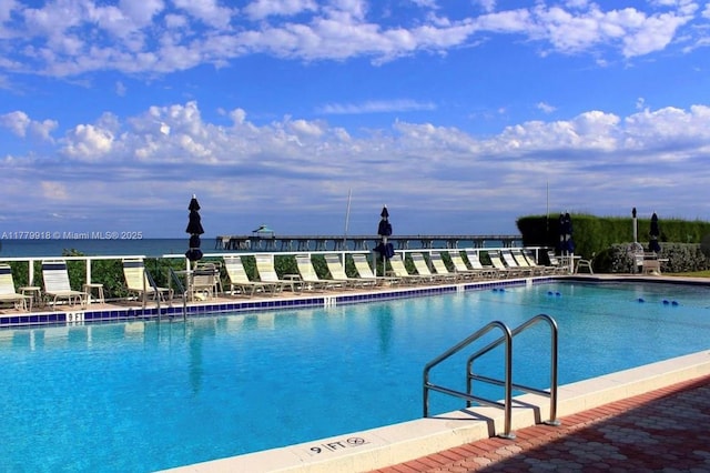 333 NE 21st Ave Unit 608, Deerfield Beach, FL 33441 - view of community pool