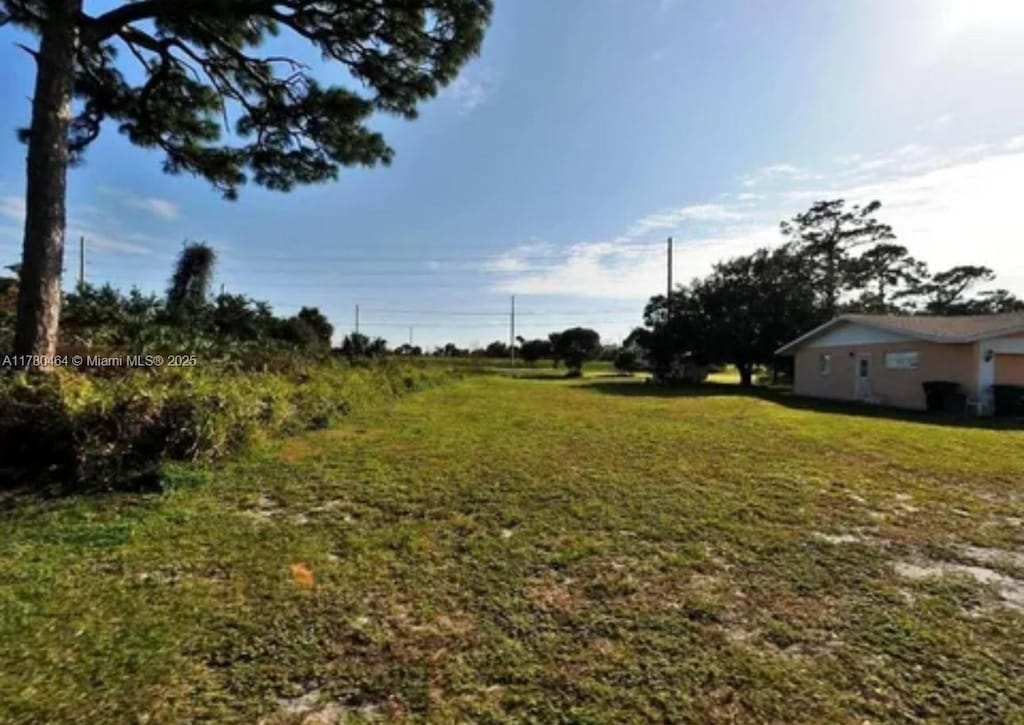1805 Barcelona Ave, Fort Pierce, FL 34946 - photo 1