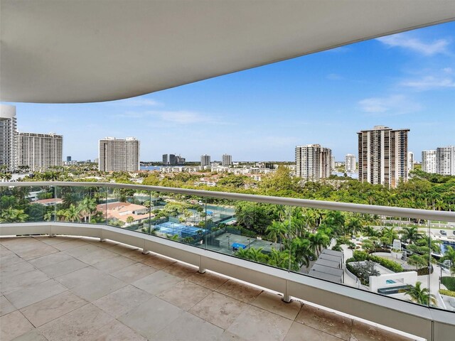 7000 Island Blvd Unit 1208, Aventura, FL 33160 - balcony featuring a skyline view