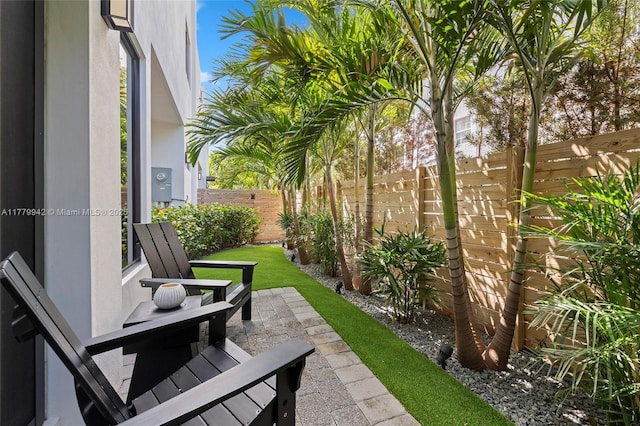 2679 NE 8th Ave, Wilton Manors, FL 33334 - bedroom featuring access to outside, recessed lighting, and baseboards