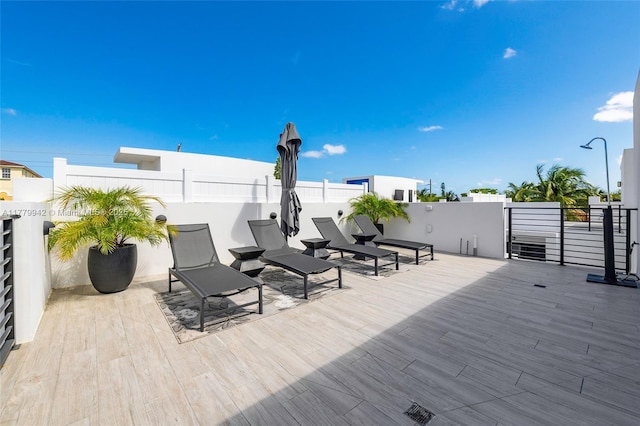 2679 NE 8th Ave, Wilton Manors, FL 33334 - view of patio
