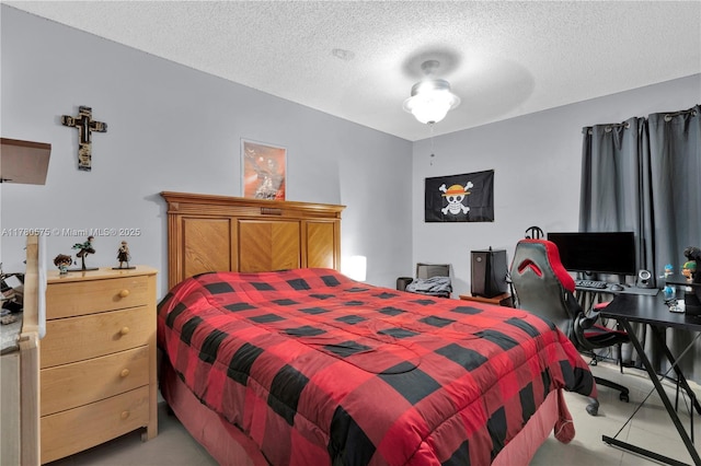 14723 SW 86th Ln, Miami, FL 33193 - bedroom featuring a textured ceiling