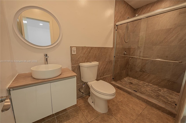1901 NE 186th Dr, North Miami Beach, FL 33179 - full bath with toilet, a tile shower, tile patterned flooring, and vanity