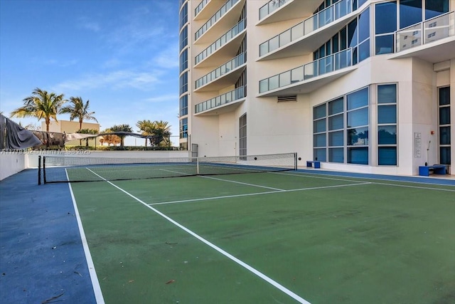 3101 S Ocean Dr Unit 2307, Hollywood, FL 33019 - view of tennis court