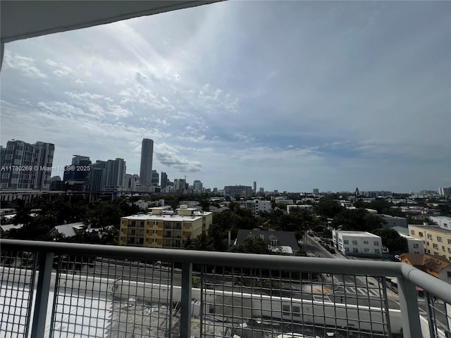 10 SW S River Dr Unit 812, Miami, FL 33130 - balcony with a skyline view