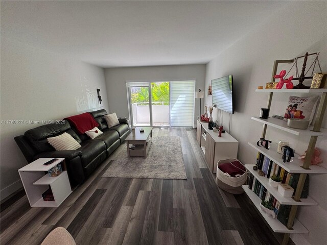 1235 Mariposa Ave Unit 1, Coral Gables, FL 33146 - living area featuring dark wood finished floors
