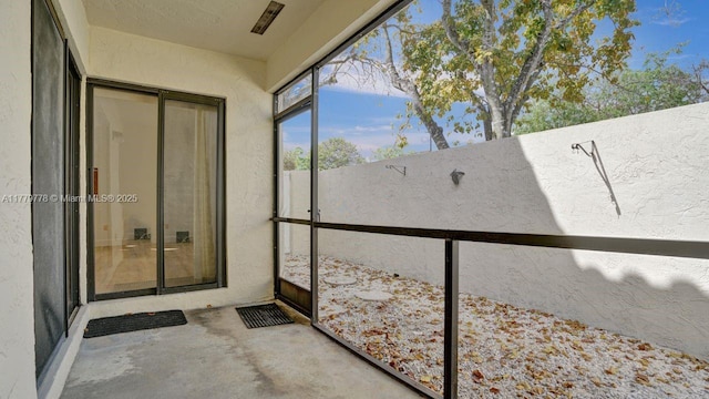 331 Ives Dairy Rd Unit 331-09, Miami, FL 33179 - view of unfurnished sunroom