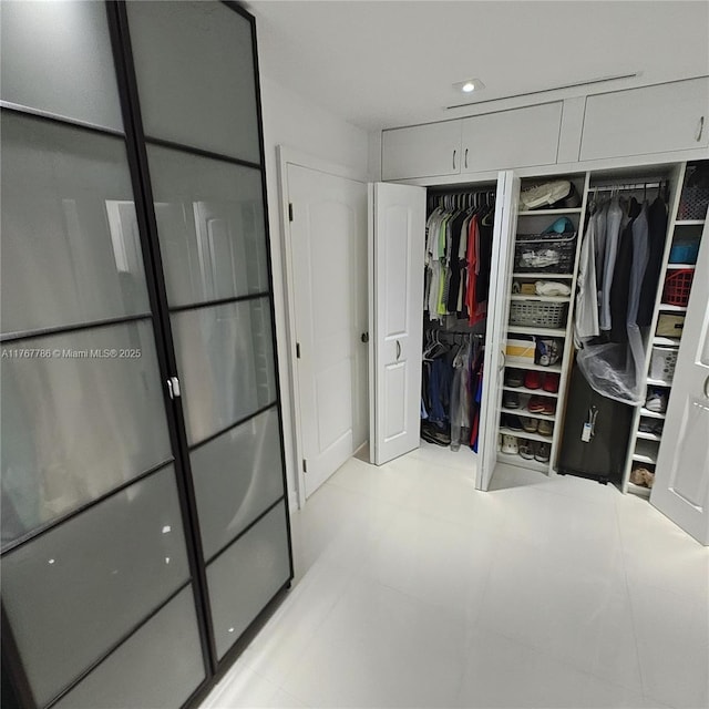 2750 NE 183rd St Unit 301, Aventura, FL 33160 - view of closet