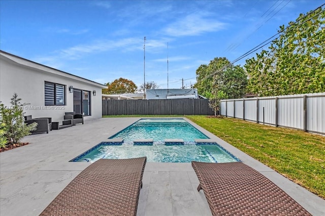 2021 SW 23rd St, Miami, FL 33145 - view of swimming pool featuring a patio area and a pool with connected hot tub