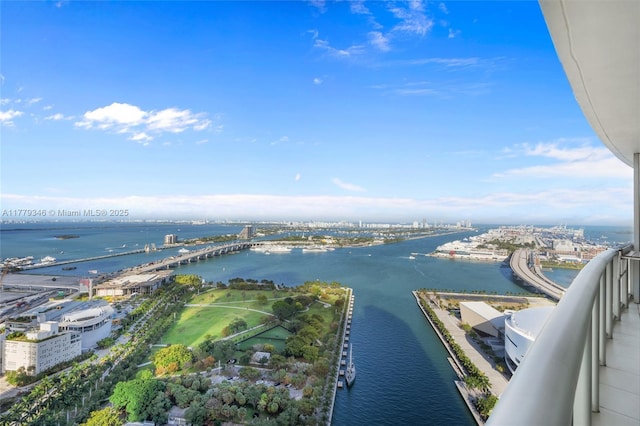 water view featuring a view of city