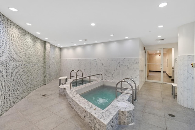 244 Biscayne Blvd Unit 3104, Miami, FL 33132 - view of pool featuring a hot tub