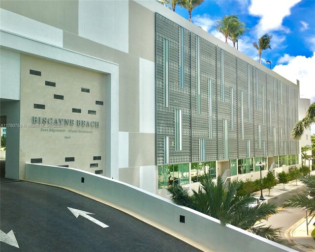 view of building exterior