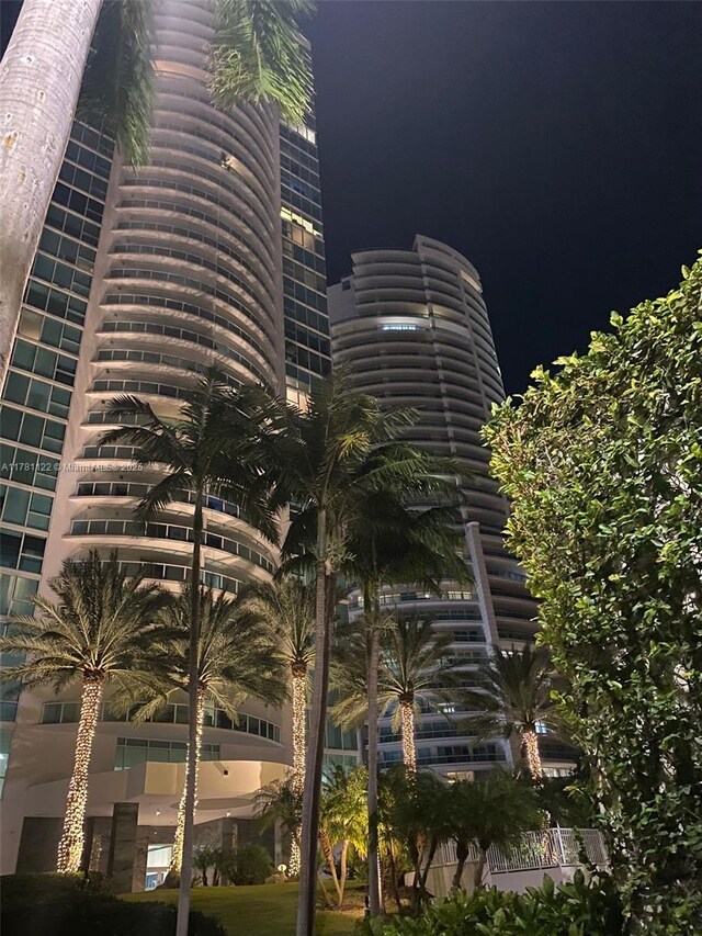 2101 Brickell Ave Unit 502, Miami, FL 33129 - view of property at night