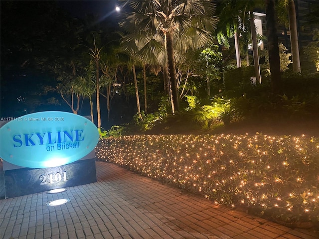 2101 Brickell Ave Unit 502, Miami, FL 33129 - view of patio at night
