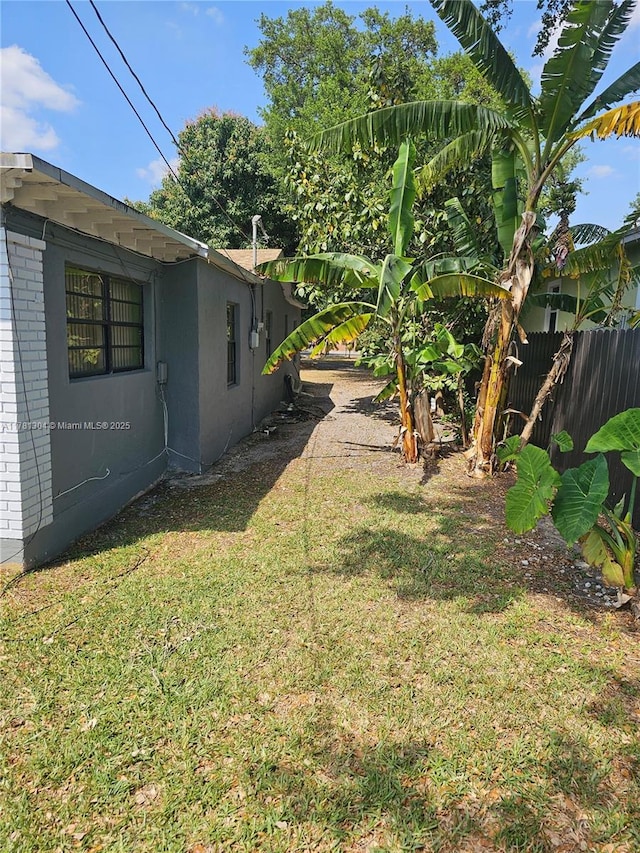2255 NW 85th St, Miami, FL 33147 - view of yard with fence