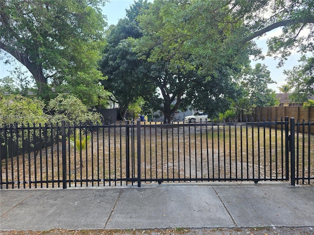 2255 NW 85th St, Miami, FL 33147 - view of gate with fence