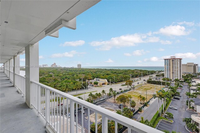 2800 E Sunrise Blvd Unit 14B, Fort Lauderdale, FL 33304 - balcony featuring a city view