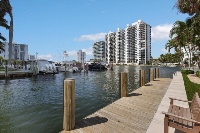 2800 E Sunrise Blvd Unit 14B, Fort Lauderdale, FL 33304 - dock area featuring a water view