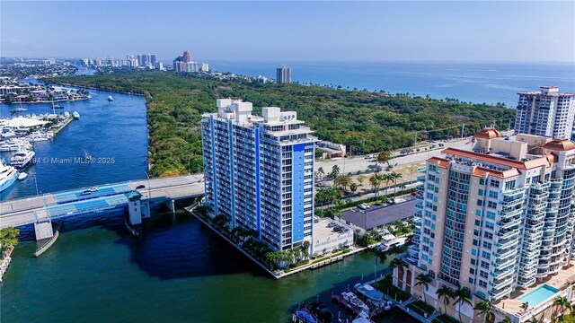 2800 E Sunrise Blvd Unit 14B, Fort Lauderdale, FL 33304 - birds eye view of property featuring a water view and a view of city