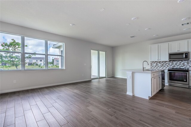 4974 Greenway Dr, Hollywood, FL 33021 - photo 7