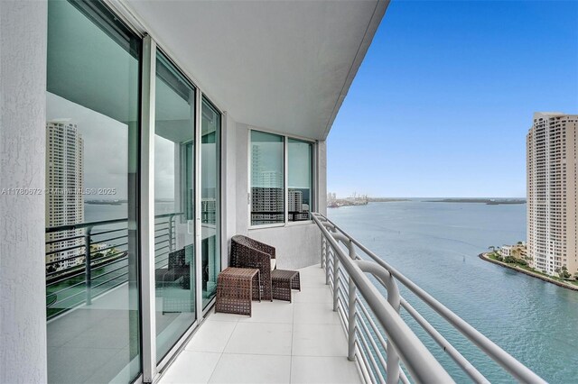 325 S Biscayne Blvd Unit 2519, Miami, FL 33131 - balcony featuring a water view and central air condition unit
