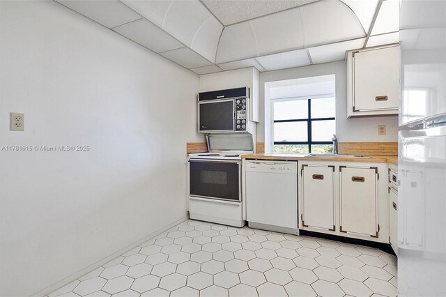 600 Parkview Dr Unit 625, Hallandale Beach, FL 33009 - empty room with visible vents, baseboards, and a paneled ceiling