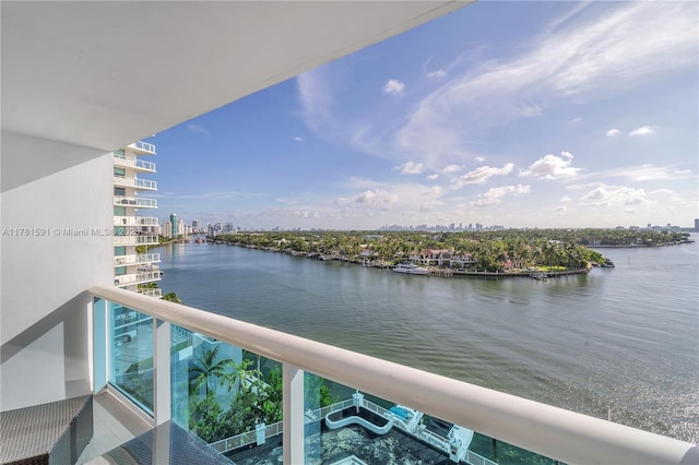6770 Indian Creek Dr Unit 9G, Miami Beach, FL 33141 - water view featuring nearby urban area