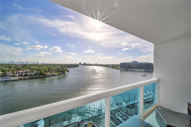 6770 Indian Creek Dr Unit 9G, Miami Beach, FL 33141 - balcony featuring a water view and a city view