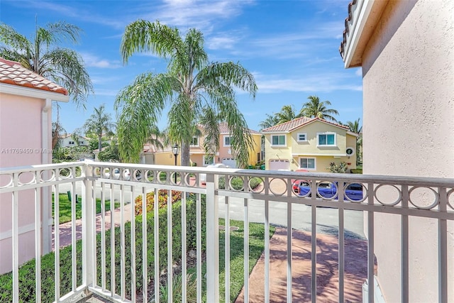 1163 SE 6th Ct, Dania Beach, FL 33004 - balcony featuring a residential view