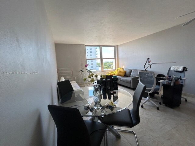 2899 Collins Ave Unit 708, Miami Beach, FL 33140 - view of dining space