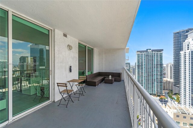 1200 Brickell Bay Dr Ph 4218, Miami, FL 33131 - balcony featuring a city view