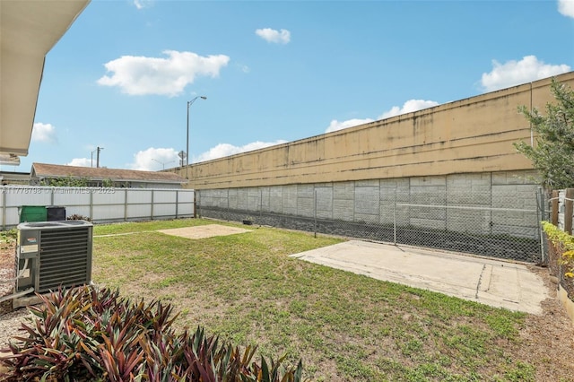 2650 SW 76th Ave, Miami, FL 33155 - fenced backyard with a patio