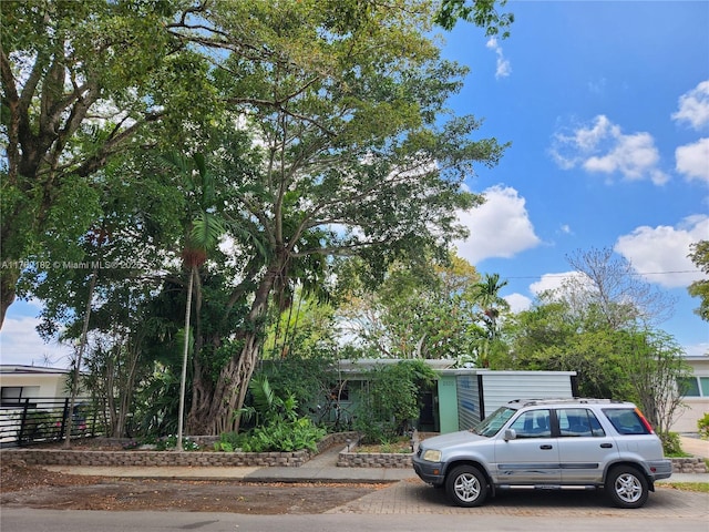 view of obstructed view of property