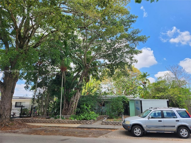 view of obstructed view of property