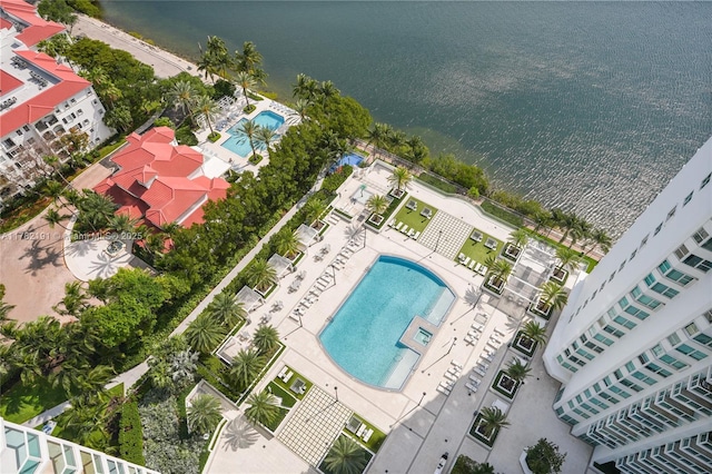 bird's eye view with a water view