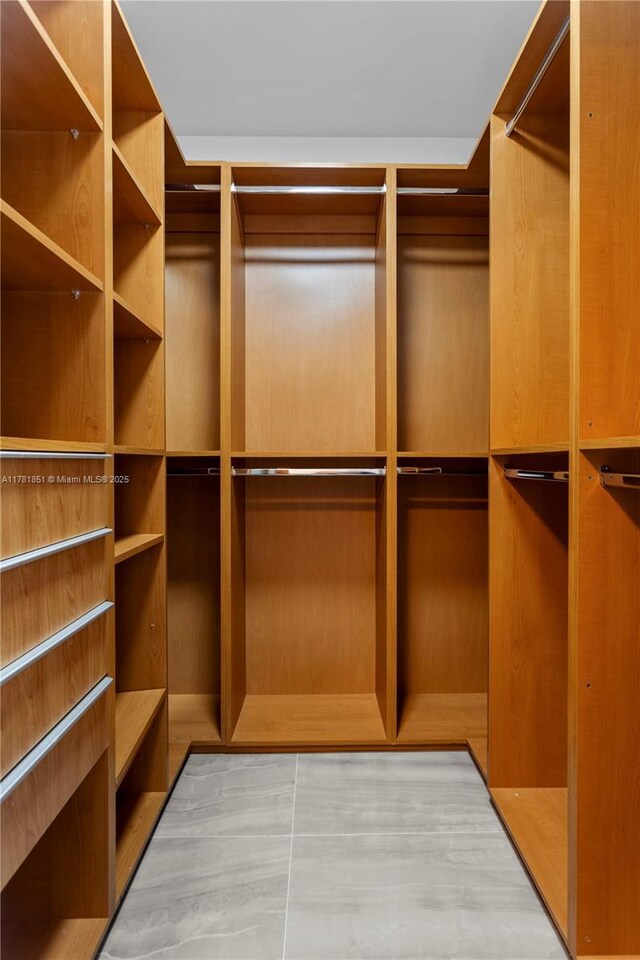 21055 Yacht Club Dr Unit 1409, Aventura, FL 33180 - walk in closet with elevator