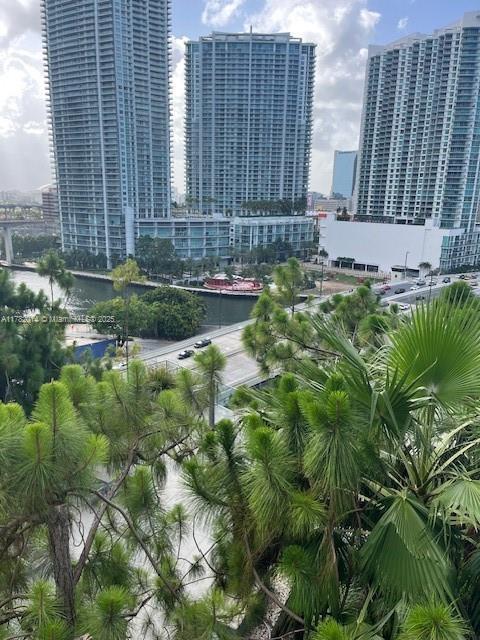 68 SE 6th St Unit 810, Miami, FL 33131 - surrounding community with a view of city and a water view