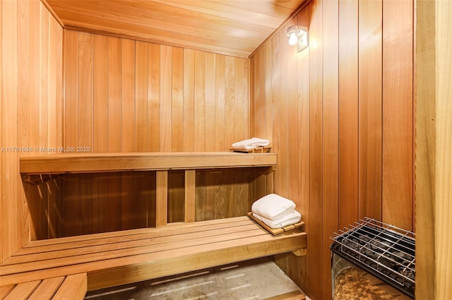 555 Arvida Pkwy, Coral Gables, FL 33156 - view of sauna / steam room